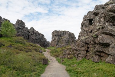 Güney İzlanda 'daki Thingvellir Milli Parkı' nda Almannagja 'nın güzel doğası