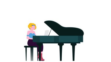 Dizüstü bilgisayarla piyano çalan kız