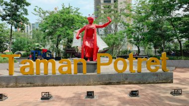 Tangerang City Banten, Endonezya - 25 Kasım 2016: Taman Potret 'teki balerin heykeli veya Tangerang' daki Portre Parkı