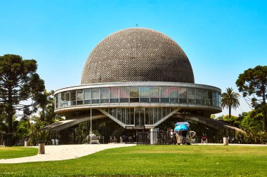 Buenos Aires, Arjantin - 27 Kasım 2024: Galileo Galilei Planetaryumu (Planetario) Palermo bölgesinde, Parque Tres de Febrero 'da yer almaktadır.
