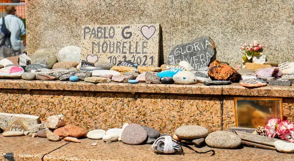 Covid-19 Memorial, Plaza de Mayo - Buenos Aires, Arjantin - 15 de diciembre de 2024