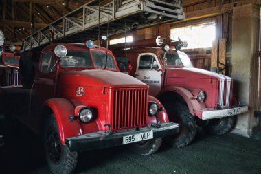 Eski Sovyet itfaiye araçları - Retro Acil durum araçları