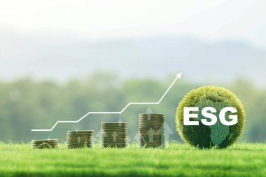 ESG. Çevre, toplum ve yönetim fikirleri yeşil işletmelere yatırım için karbon kredileri Sürdürülebilir kalkınma hedefleri ve uzun vadeli yatırımlar Küre ESG ve ok sözcüğüyle