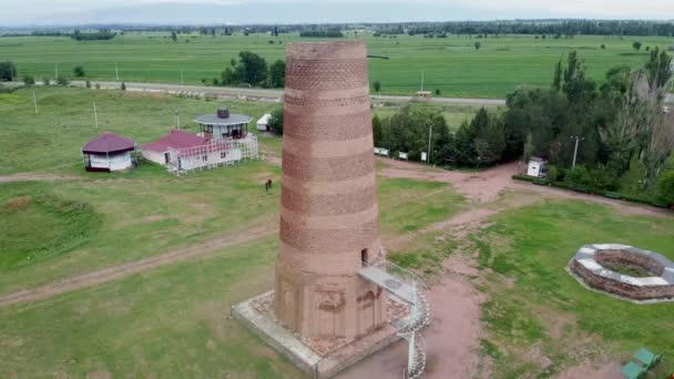 Burana Kirguistán Mayo 2022 Antigua Torre Burana Situada Famosa Ruta — Vídeos de Stock
