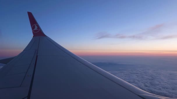 Stambuł Turcja Czerwca 2023 Okno Samolotu Widokiem Zachód Słońca Kolorze — Wideo stockowe