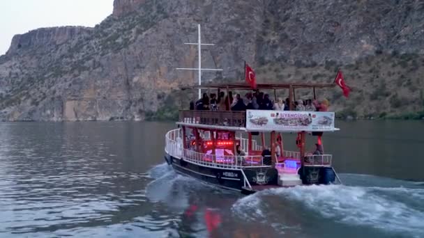 Halfeti Türkiye Temmuz 2023 Fırat Nehri Üzerindeki Bir Tekne Turunda — Stok video
