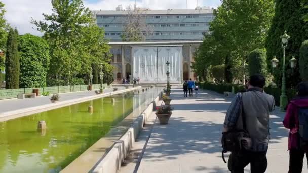 Teheran Iran Maggio 2023 Turisti Che Visitano Palazzo Del Golestan — Video Stock