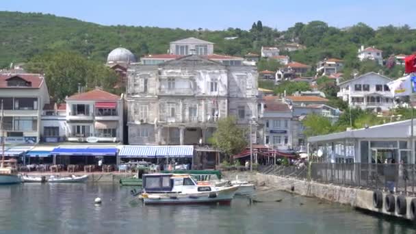 이스탄불 2024년 17일 해안에 전통적인 주택과 — 비디오