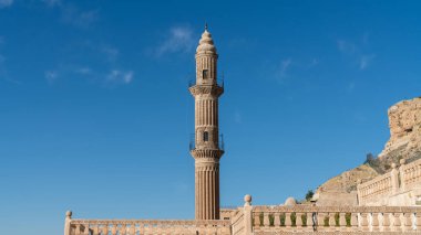 Ulu Cami 'nin Minaresi, Mardin' in Büyük Camii olarak da bilinir.