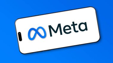 İstanbul, Türkiye - 20 Ağustos 2024: Meta logosu akıllı telefon ekranında gösterildi. Meta, Facebook, Instagram, WhatsApp 'ın ana şirketidir..