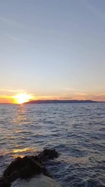 Adriyatik denizi ve Hırvatistan üzerinde güzel gün batımı