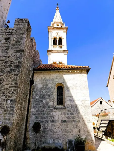 Hırvat adası Hvar 'daki tarihi Katolik Kilisesi