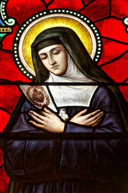 FRANCE - 01-26-2025: Aziz Margaret Mary Alacoque 'un lekeli camları (19. yüzyıl) İsa' nın Kutsal Kalbi 'ne bağlılığı teşvik etmiştir..