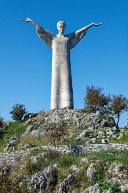 Maratea, İtalya - 10-31-2024: Kurtarıcı İsa Heykeli. 