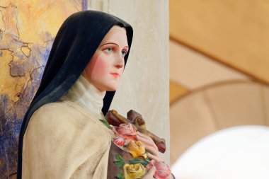 Vailly, FRANCE - 0930-2024: Lisieux veya Thérèse de Lisieux, Carmelite rahibesi ve Roma Katolik Kilisesi azizi. 