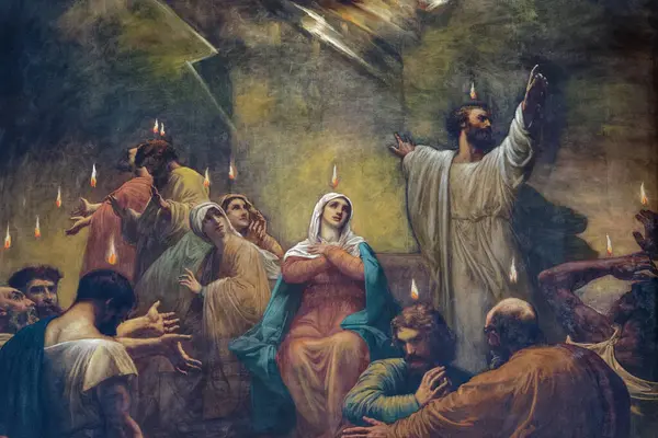 Paris, FRANCE - 09-11-2024: The Holy Spirit Comes as Dil of Fire. Kutsal Ruh, havarilerin üzerine ateşin dilleri gibi iniyor.. 