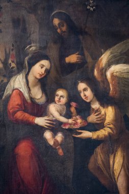 San Sebatian, İspanya - 04-23-2025: Bakire Meryem, Aziz Joseph ve İsa 'nın bebeğiyle Noel İsa' nın doğum sahnesinin (19. yüzyıl) resmi.