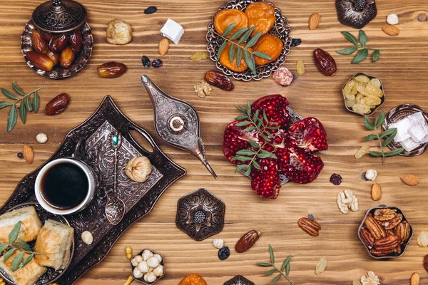 Ramadan Tischplatte Ansicht Banner Mit Traditionellen Arabischen Gerichten Kaffee Und — Stockfoto