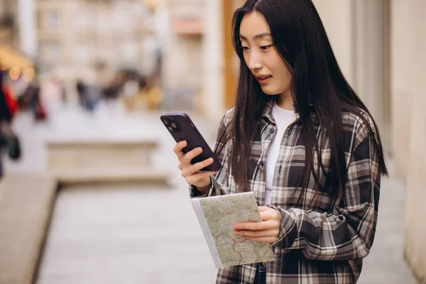Portrait Beautiful Brunette Korean Woman Holding Map Comparing Smartphone Navigation — Stock Photo, Image