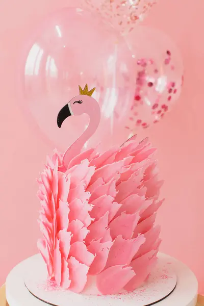 Cute Pink Cake Flamingo Paper Pink Balloons Background Studio — Stock Photo, Image