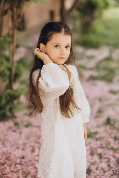 unde young little girls 