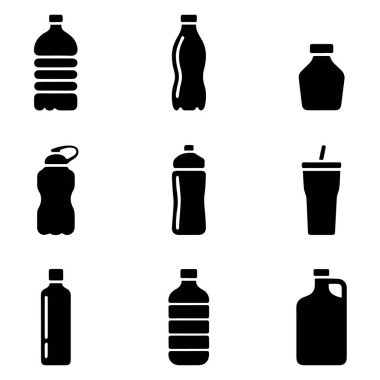 Su ve içecek kaplarının çeşitli şekil ve boyutlarını temsil eden siyah ve beyaz şişe ikonlarının bir derlemesi