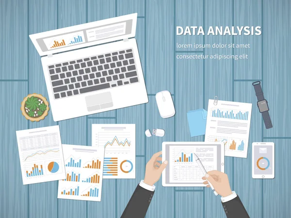 Hombre Analiza Documentos Contabilidad Analítica Análisis Informe Investigación Concepto Planificación — Vector de stock