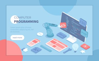 Bilgisayar programlama, yazılım, ağ, uygulama geliştirme. Monitör ekranında program kodu, tablet ve telefonda web sitesi şablonu. Pankart, web sitesi için Isometric vektör illüstrasyonu.