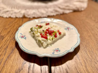 Türk Geleneksel Ramazan Tatlısı Nar tohumlu Gullac