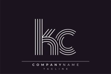 Yaratıcı KC çizgileri harf logosu tasarımı. Çağdaş markalaşma için uygun doğrusal desenleri ve baş harfleri olan basit ve zarif bir soyut logo tasarımı. Monokromatik stil modern, şık bir cazibe katıyor ve profesyonelliği vurguluyor..