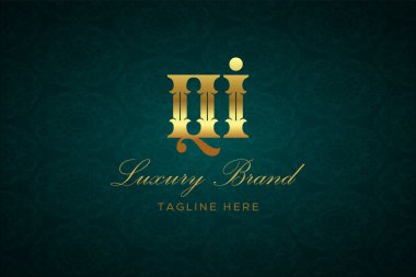 QI LUXURY Mektubu. Koyu yeşil desenli arka planda altın yazı ve dekorasyonlu lüks marka logosu, sofistike ve ayrıcalığı simgeliyor, premium ürünleri, markaları ve üst düzey işletmeleri temsil etmek için mükemmel..