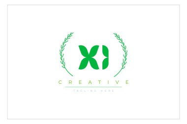 XI Green Minimalist Logo Tasarımı Doğal Yapraklar ve Metin Elementleri. Taze doğa ve sağlıklı yaprak logosu tasarımı.