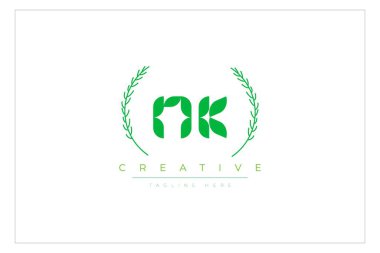 NK Yeşil Minimalist Logo Tasarımı Doğal Yapraklar ve Metin Elementleri. Taze doğa ve sağlıklı yaprak logosu tasarımı.