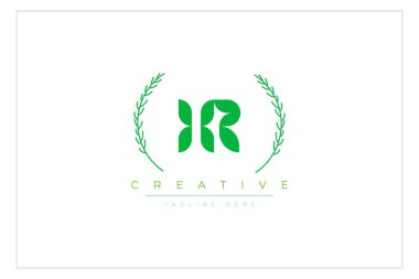 IR Yeşil Minimalist Logo Tasarımı Doğal Yapraklar ve Metin Elementleri. Taze doğa ve sağlıklı yaprak logosu tasarımı.