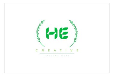 He Green Minimalist Logo Tasarımı Doğal Yapraklar ve Metin Elementleri. Taze doğa ve sağlıklı yaprak logosu tasarımı.