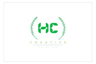 Doğal Yapraklar ve Metin Elementleri içeren HC Yeşil Minimalist Logo Tasarımı. Taze doğa ve sağlıklı yaprak logosu tasarımı.