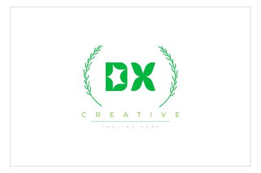 Doğal Yapraklar ve Metin Elementleri içeren DX Yeşil Minimalist Logo Tasarımı. Taze doğa ve sağlıklı yaprak logosu tasarımı.