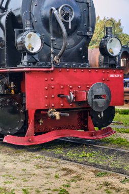 Bruchhausen-Vilsen, Germany; October 3, 2025: Colorful Sunrail diesel locomotive offers short rides for children during the Turen auf mit der Maus open day at the railway museum.