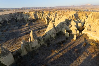 Sıcak hava balonundan Kapadokya Kanyonu 'na bir manzara 