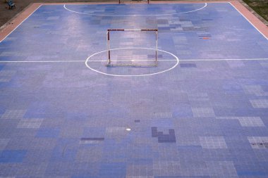 Şehir parkındaki açık hava Futsal Sahası.