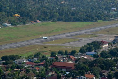 Bangkok Havayolları uçak rotası Chiang Mai (Cnx) - Mae Hong Son (Hgn) 2 Ocak 2019 tarihinde Mae Hong Son Havalimanı 'nda kalkışa hazırdır.