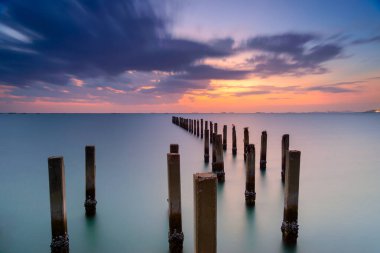 Denizde gün batımı