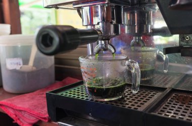 Yeşil çay kahve makinesi, yakın çekim