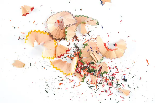 beyaz zemin üzerine pastel boya talaşı