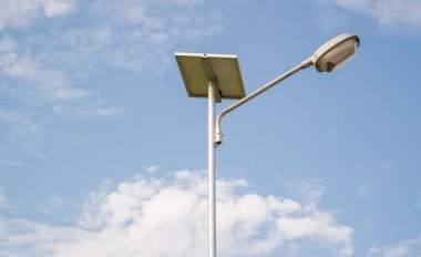 güneş paneli sokak ışık