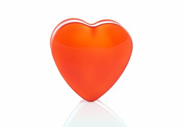 Beyaz arka plan üzerinde izole kırmızı kalp.