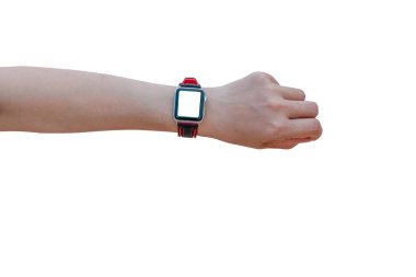 Beyaz akıllı saat kullanan kadın elleri beyaz arka planda izole edilir