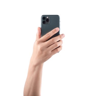 Cep telefonu fuarında el ele tutuşan ve dokunan bir kadın..