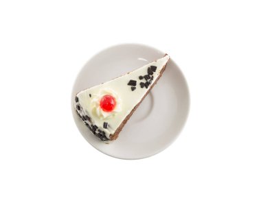 Çikolatalı kek izole beyaz arka plan üzerinde