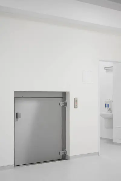 Paslanmaz Çelik Kaldırıcıyı Temizleme Odasında Kapat